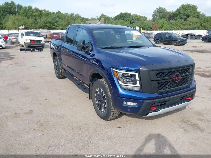 Nissan Titan crew cab PRO-4X 4X4/5.6 - изображение 2