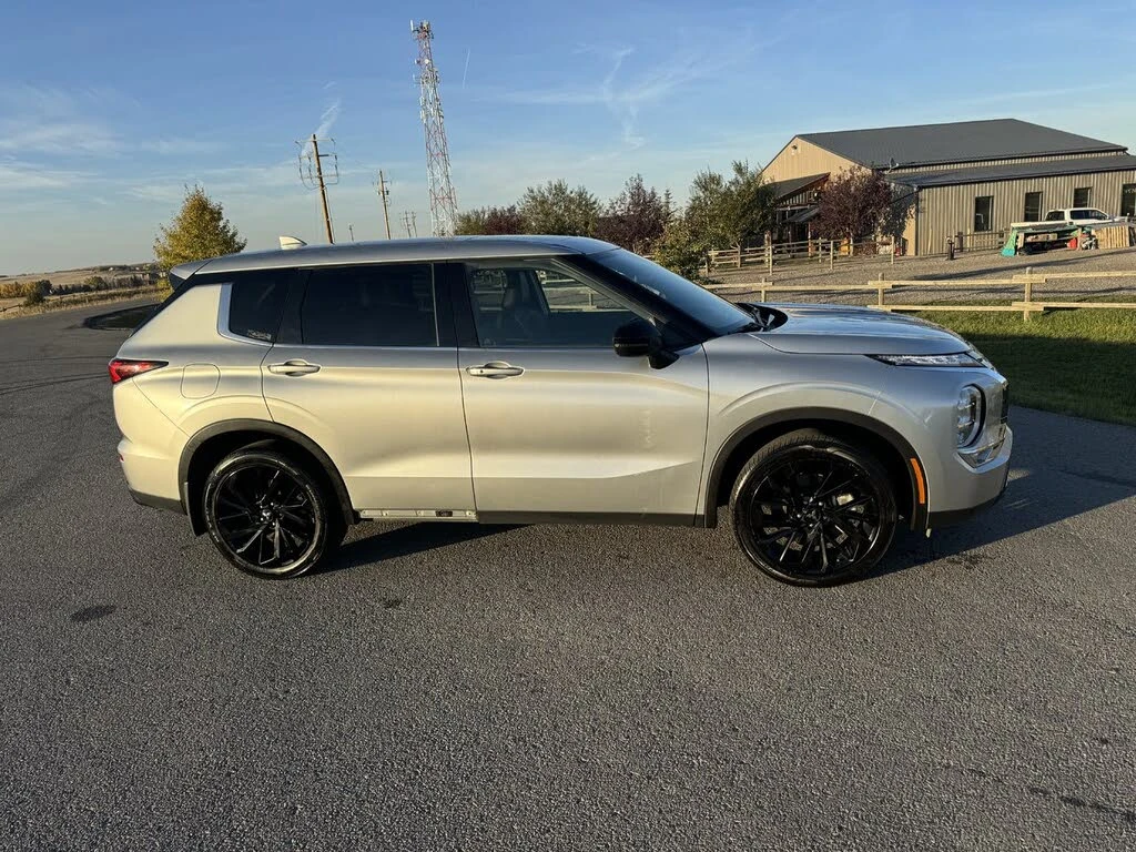 Mitsubishi Outlander SE CAM* �������* PANO* KEYLESS*  | Mobile.bg � ����������� 2