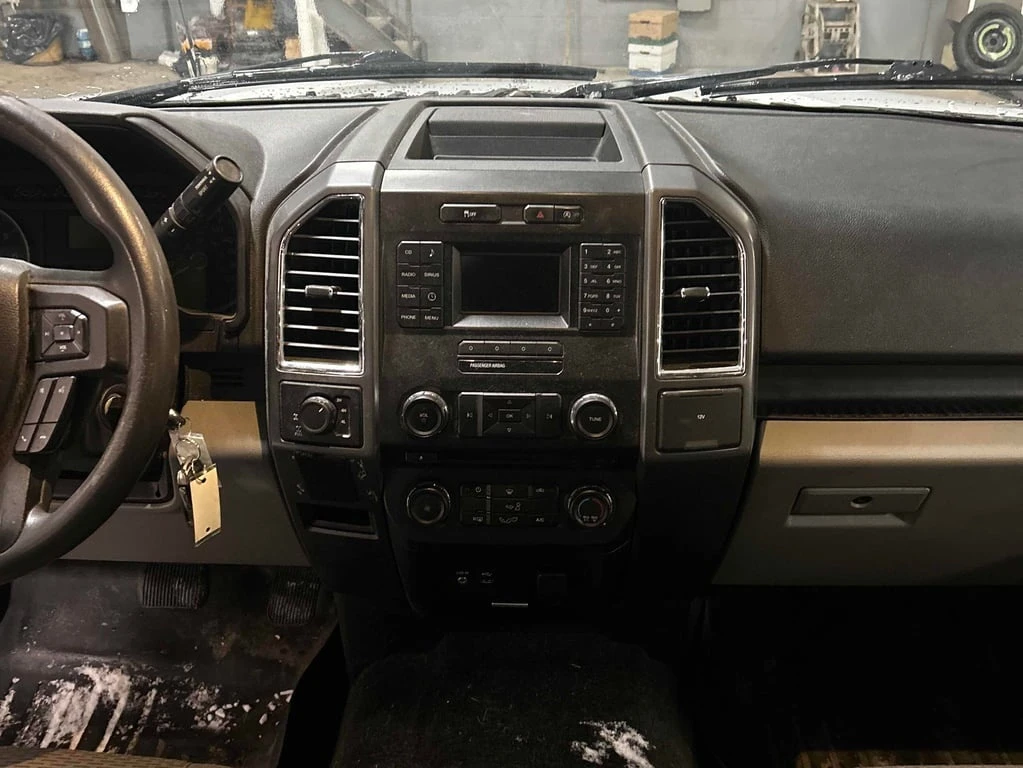 Ford F150 * 4WD SuperCrew 145" * CARFAX * БЕЗ ПЪРВОНАЧАЛ - изображение 9