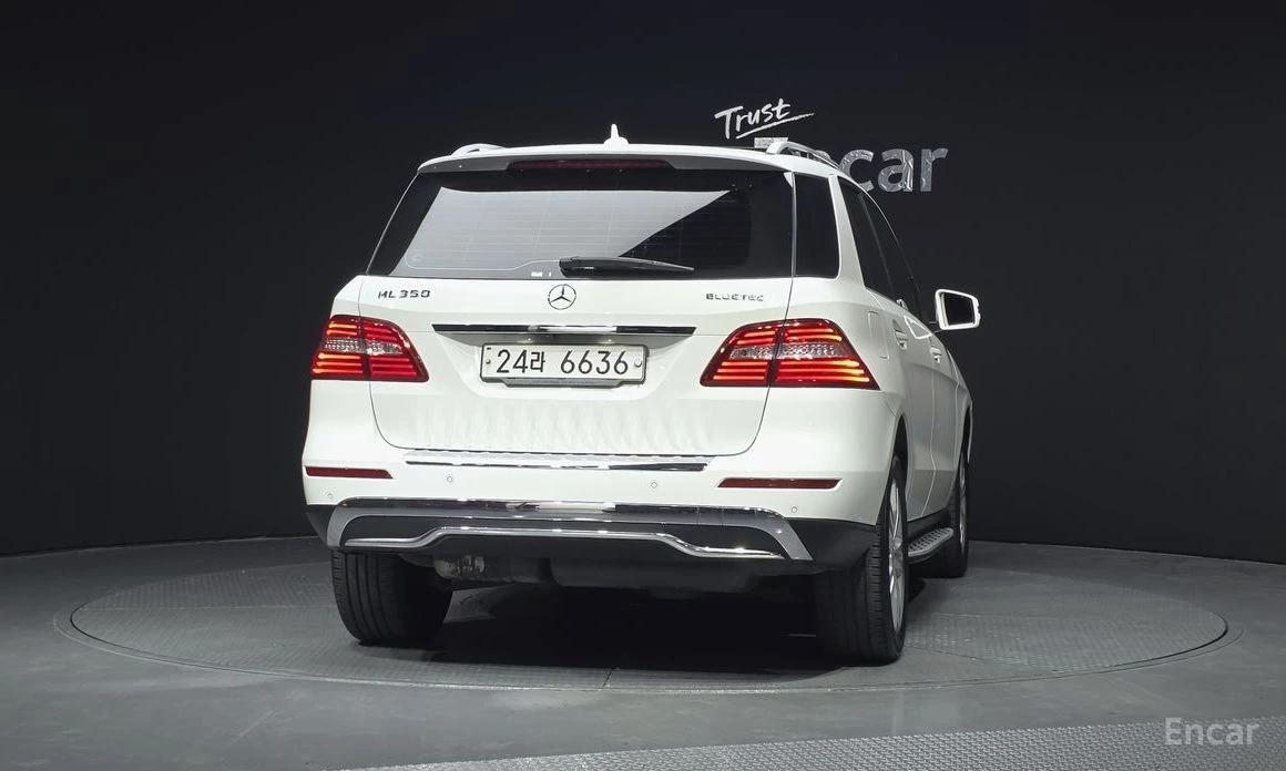 Mercedes-Benz ML 350, снимка 4 - Автомобили и джипове - 54106591