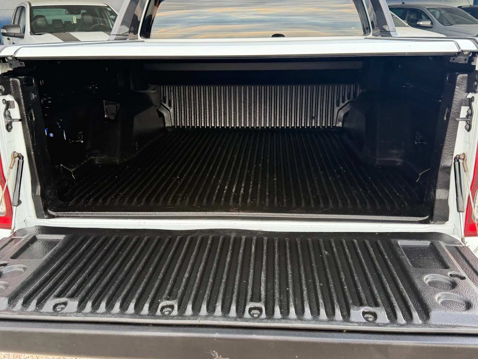 Ford Ranger 3.2 Ръчка, снимка 11 - Автомобили и джипове - 55042450