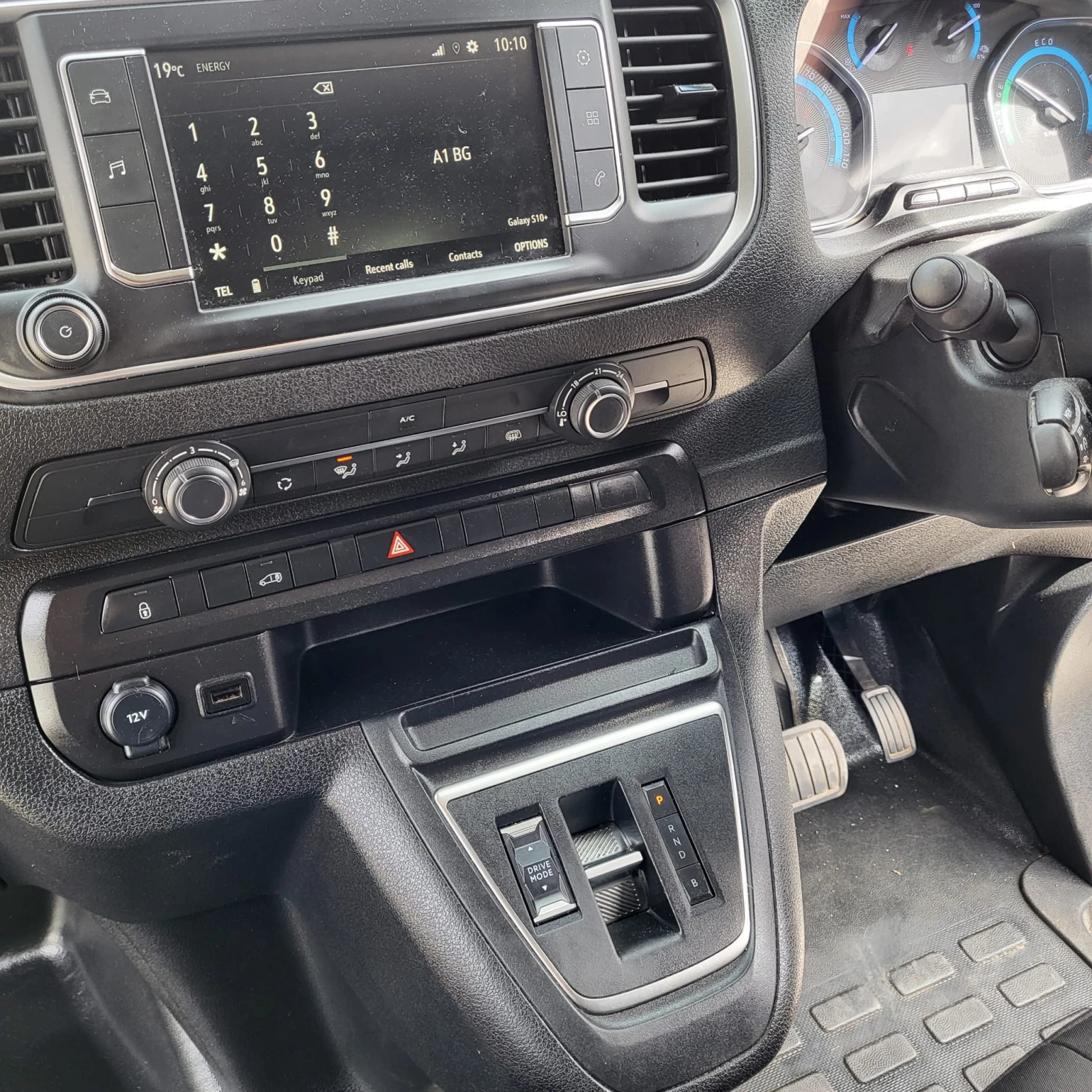 Opel Vivaro Long  Ev, снимка 8 - Бусове и автобуси - 54010596