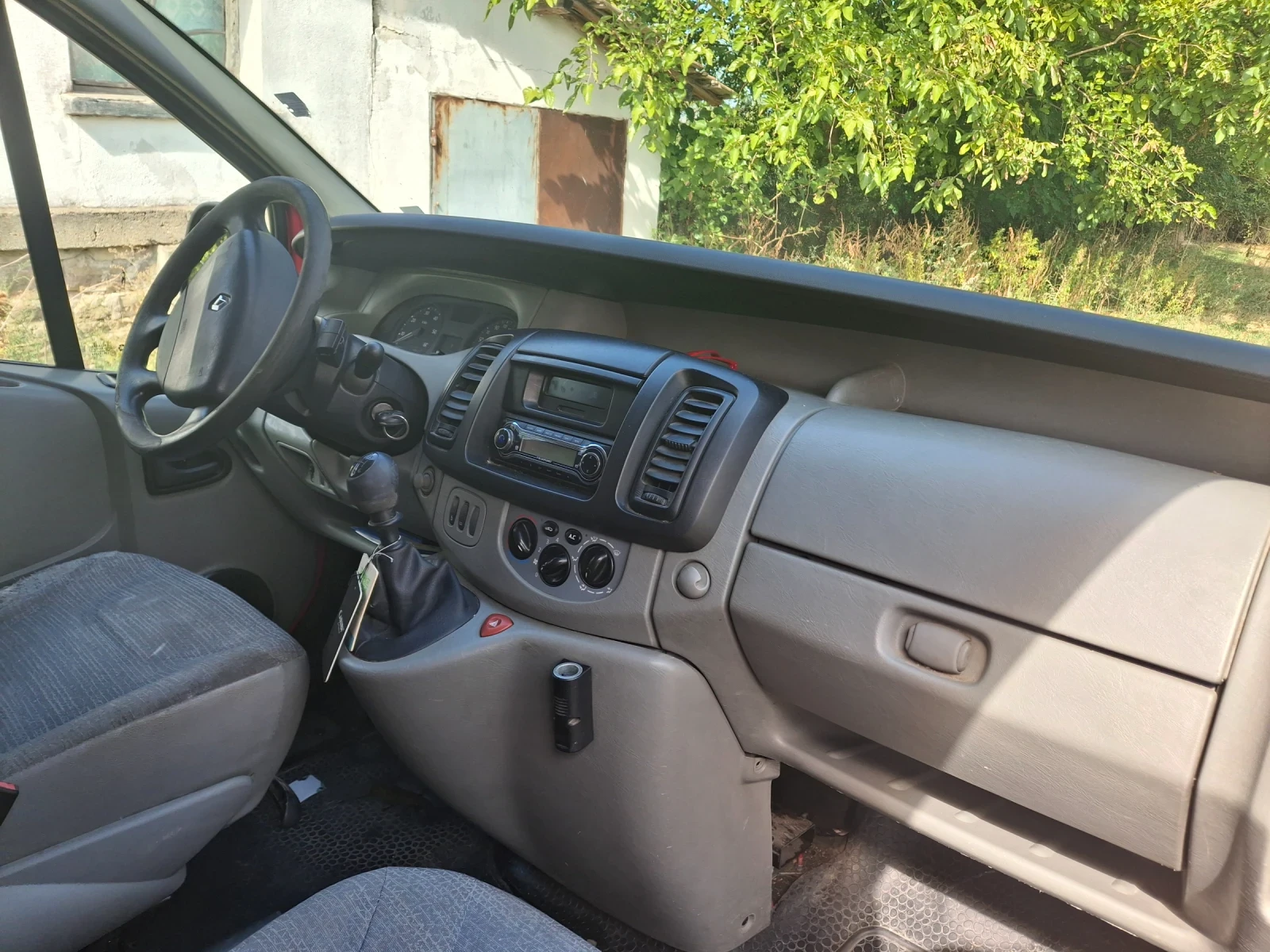 Renault Trafic Дизел, снимка 7 - Бусове и автобуси - 56243324