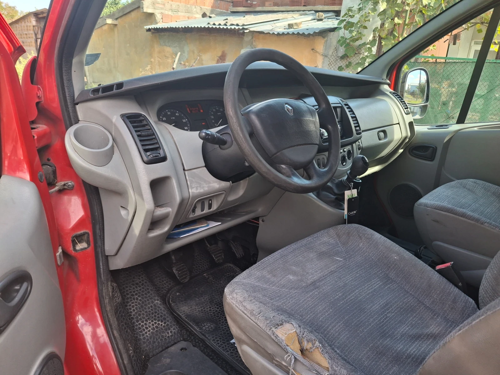 Renault Trafic Дизел, снимка 10 - Бусове и автобуси - 56243324