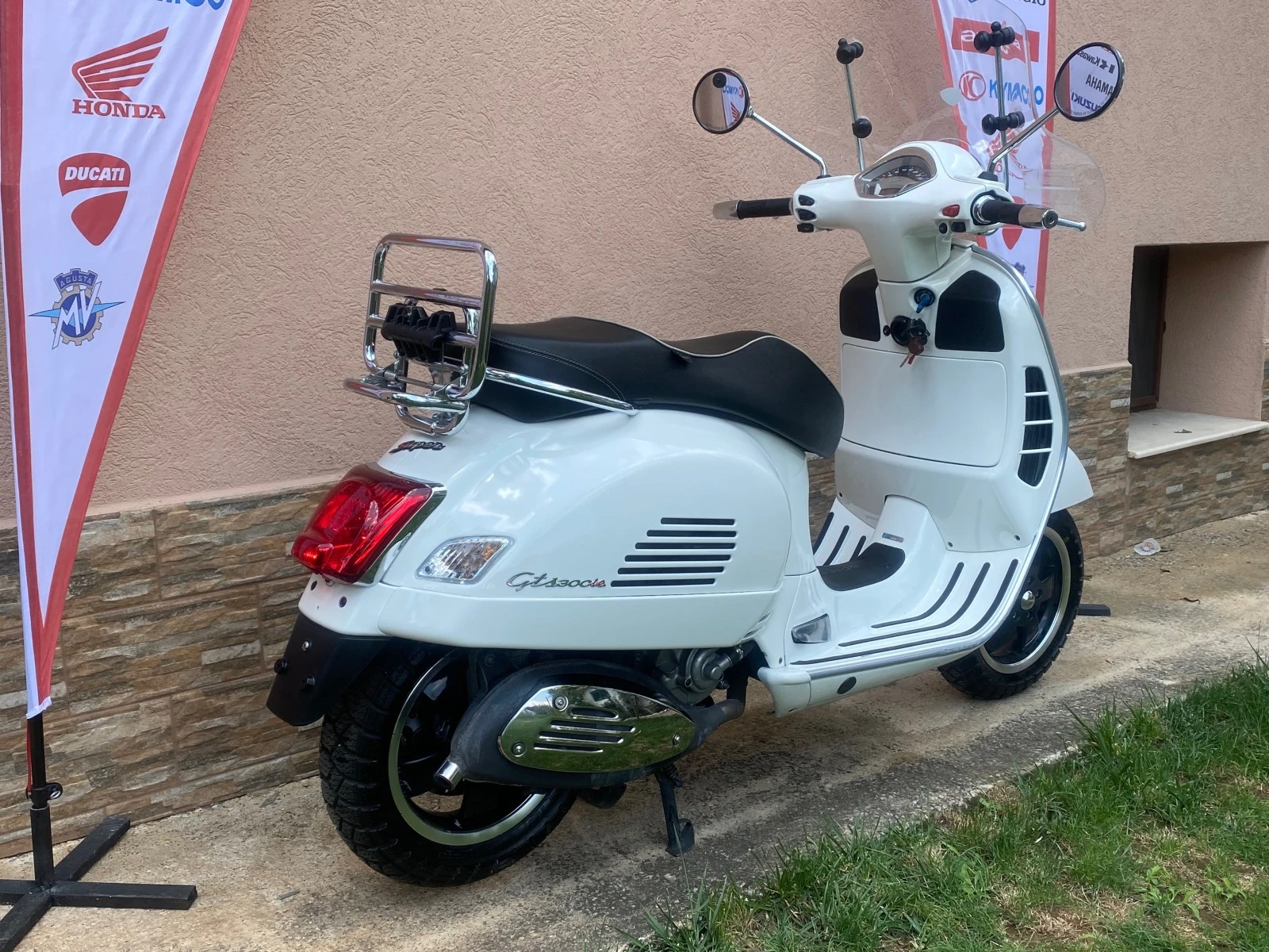 Vespa GTS 300i Abs/Asr 2бр! - изображение 3