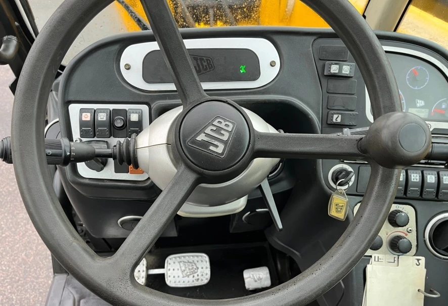 Телескопични товарачи JCB 540-170, снимка 15 - Индустриална техника - 55323716