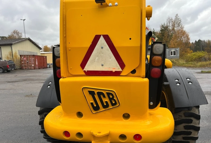 Телескопични товарачи JCB 540-170, снимка 12 - Индустриална техника - 55323716