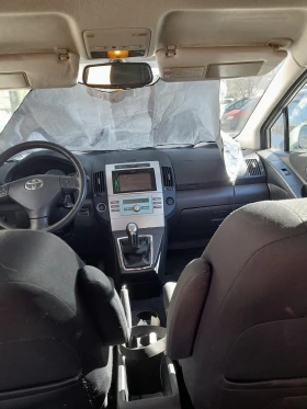 Toyota Corolla verso, снимка 5