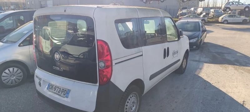 Fiat Doblo 1.4 TJET, снимка 16 - Автомобили и джипове - 37662603