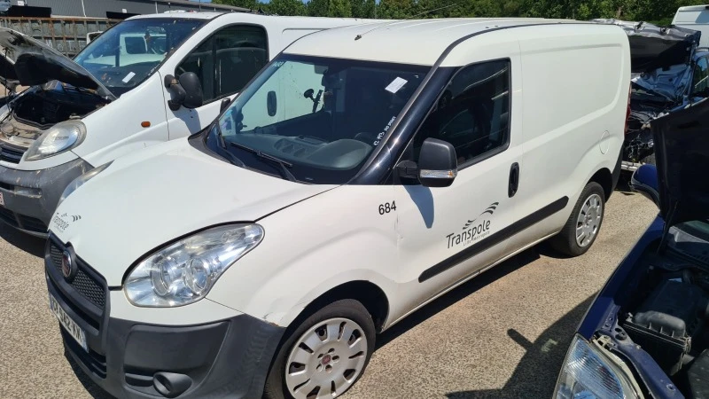 Fiat Doblo 1.4 TJET, снимка 6 - Автомобили и джипове - 37662603