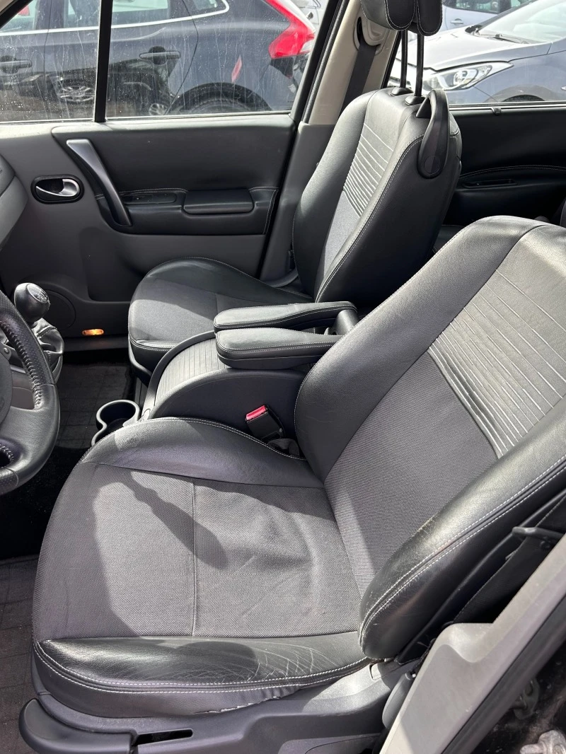 Renault Grand scenic 2.0i EURO 3 ЛИЗИНГ, снимка 11 - Автомобили и джипове - 45078745