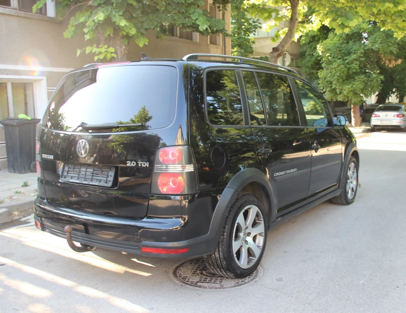 VW Touran CROSS  2.0 TDI   6+ 1 МЕСТА   НОВ ВНОС  ЛИЗИНГ, снимка 5 - Автомобили и джипове - 52037522