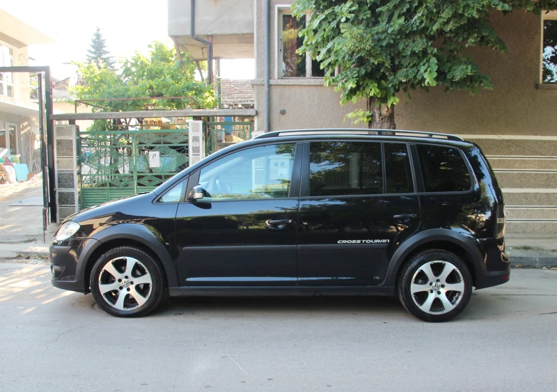 VW Touran CROSS  2.0 TDI   6+ 1 МЕСТА   НОВ ВНОС  ЛИЗИНГ, снимка 8 - Автомобили и джипове - 52037522