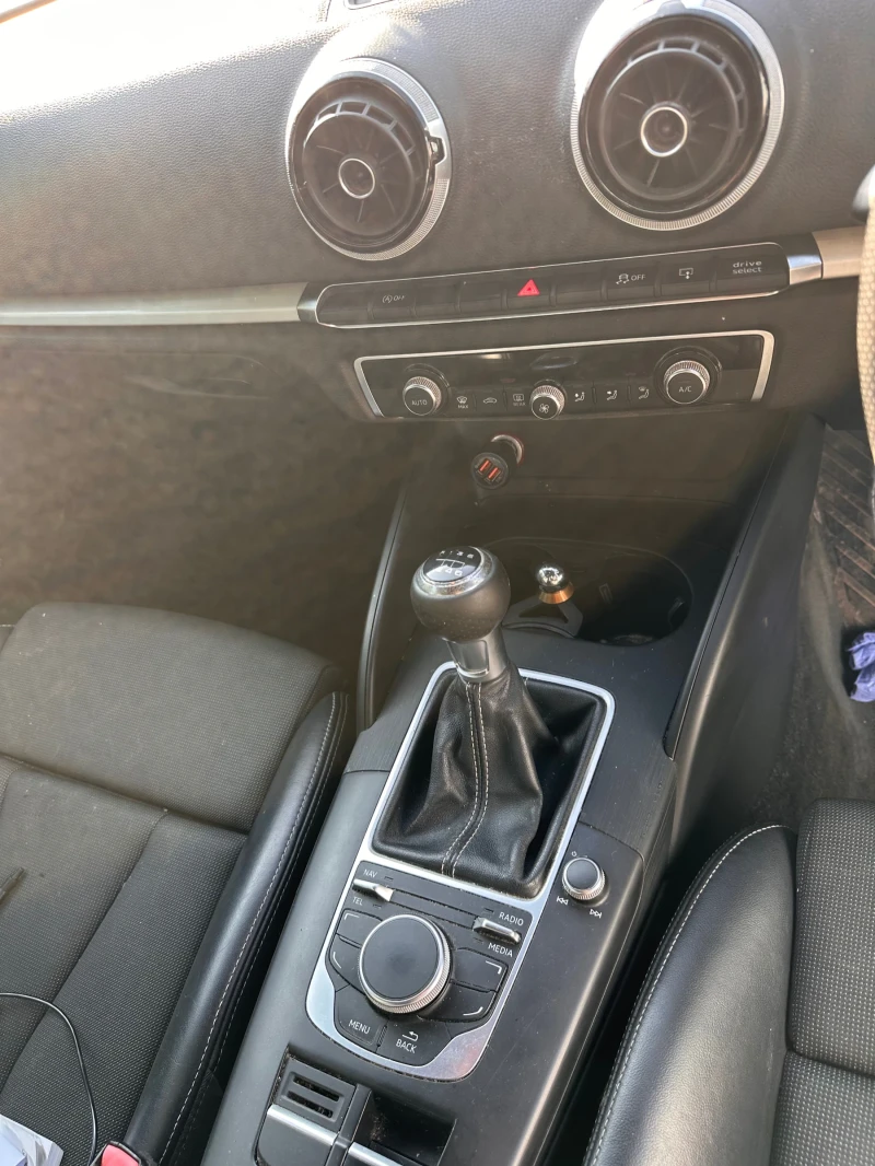 Audi A3 1.4tfsi s line, снимка 8 - Автомобили и джипове - 51899794