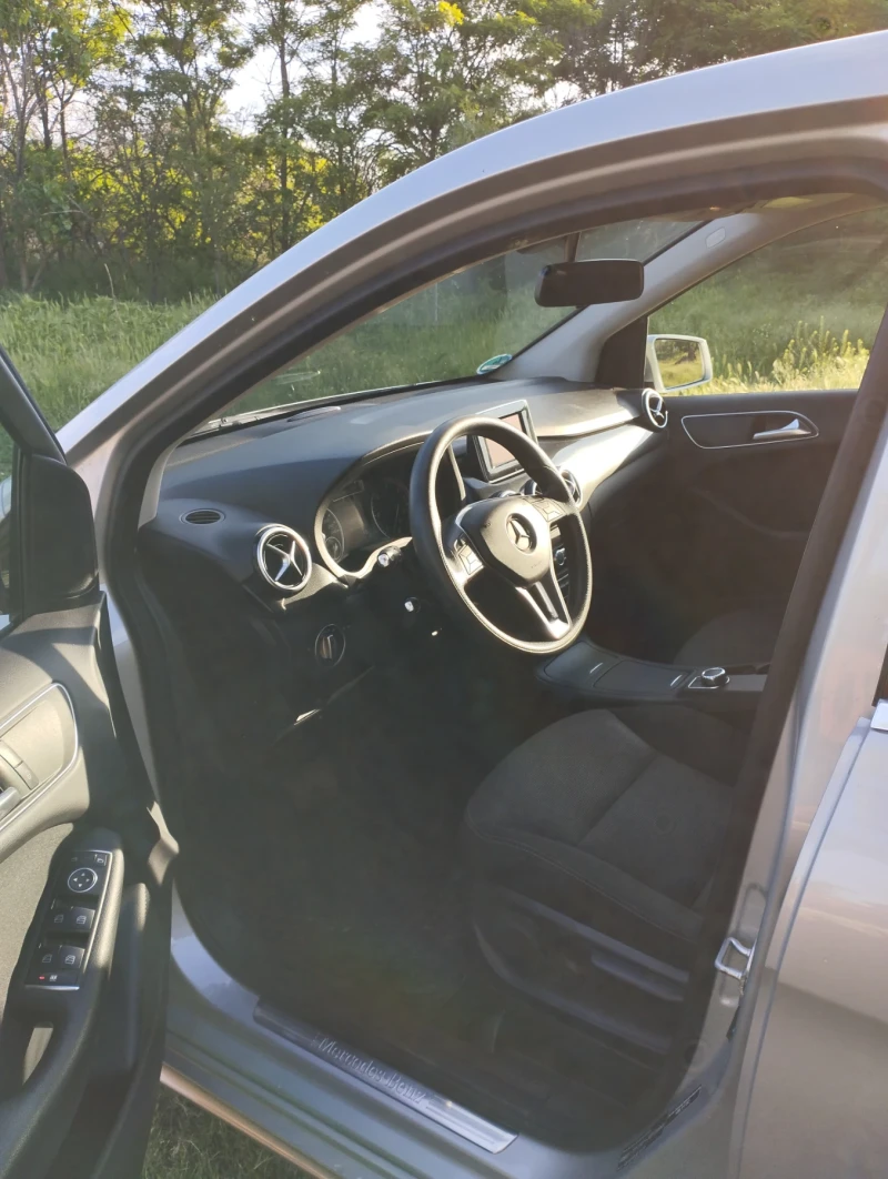 Mercedes-Benz B 200, снимка 11 - Автомобили и джипове - 52712579