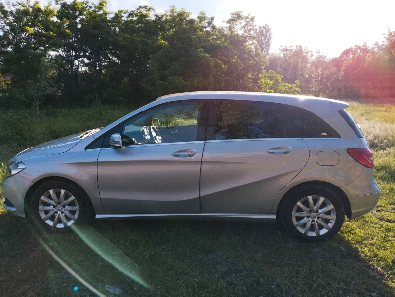 Mercedes-Benz B 200, снимка 5 - Автомобили и джипове - 52712579