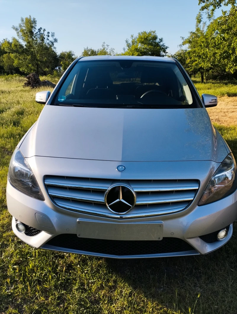Mercedes-Benz B 200