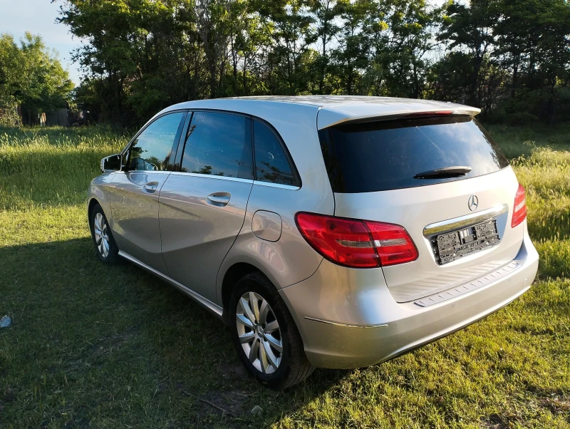Mercedes-Benz B 200, снимка 4 - Автомобили и джипове - 52712579