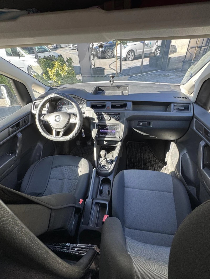 VW Caddy MAXI, снимка 12 - Автомобили и джипове - 52235597