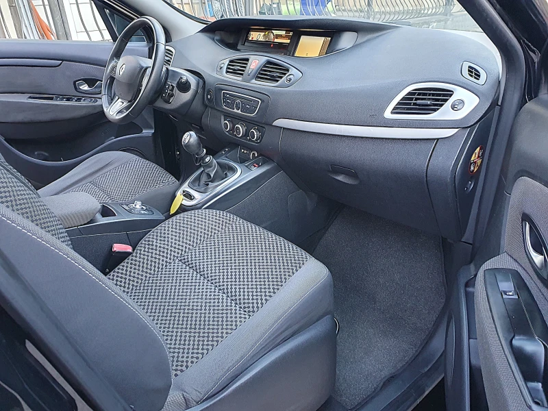 Renault Scenic 1.5DCI 110k.s. НАВИГАЦИЯ И КАМЕРА!, снимка 12 - Автомобили и джипове - 52542422