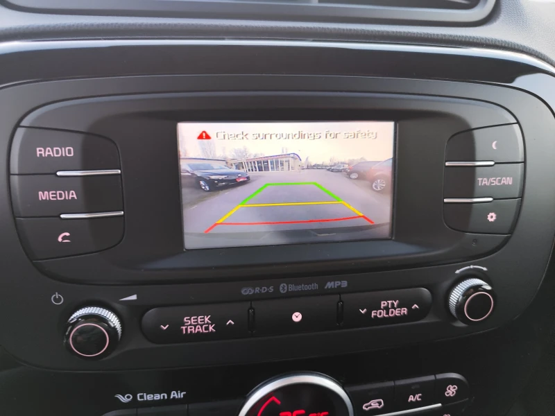 Kia Soul 1.6CRDi* EURO6B* 124000km!, снимка 9 - Автомобили и джипове - 52710038