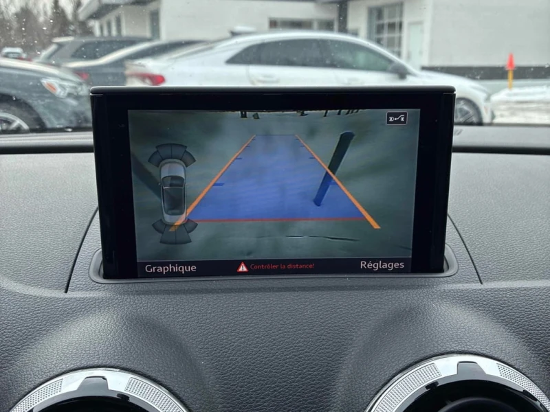 Audi A3 * 2.0T Technik * CARFAX * БЕЗ ПЪРВОНАЧАЛНА ВНОСКА, снимка 11 - Автомобили и джипове - 52855652