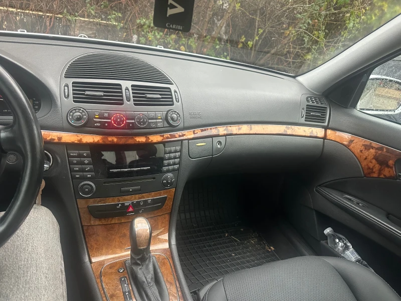 Mercedes-Benz E 270, снимка 10 - Автомобили и джипове - 52948320