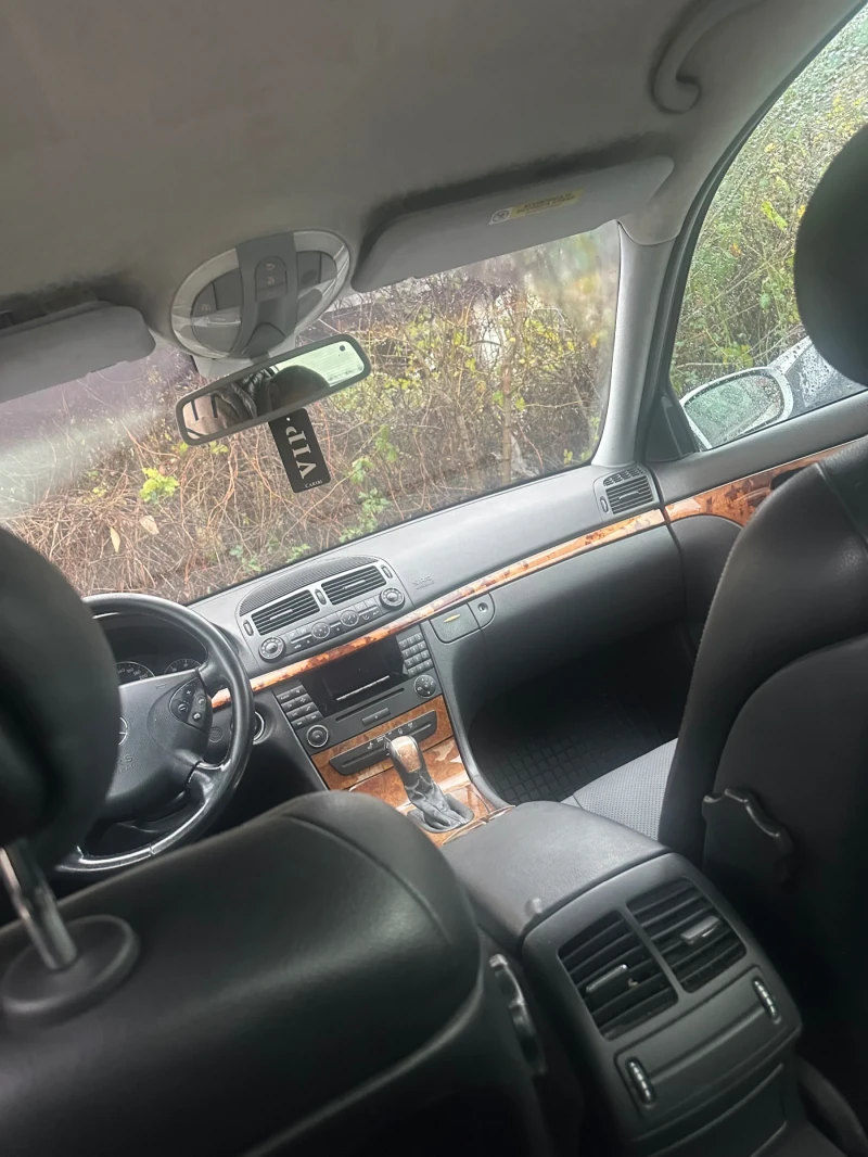 Mercedes-Benz E 270, снимка 6 - Автомобили и джипове - 52948320