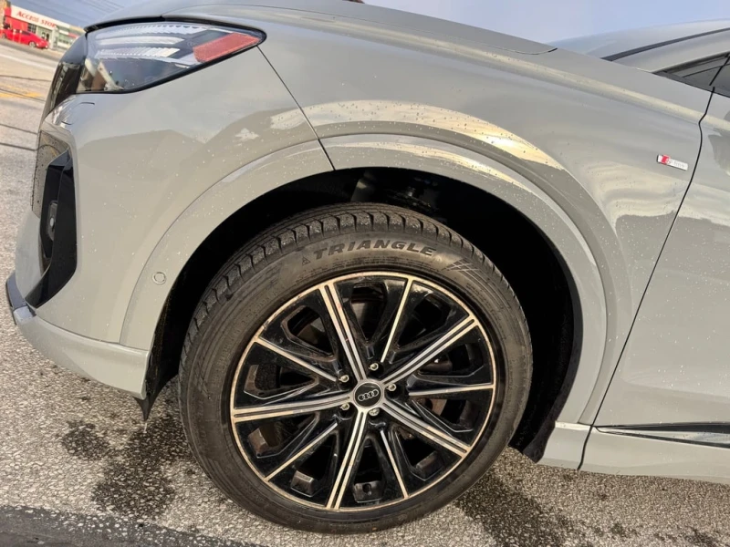 Audi E-Tron * 50 quattro * CARFAX * БЕЗ ПЪРВОНАЧАЛНА ВНОСКА, снимка 6 - Автомобили и джипове - 53111338