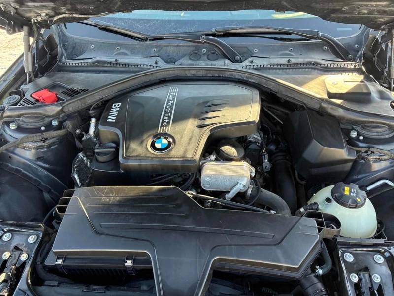 BMW 320 * 320i xDrive * CARFAX * ЦЕНА ДО БГ, снимка 12 - Автомобили и джипове - 53381337