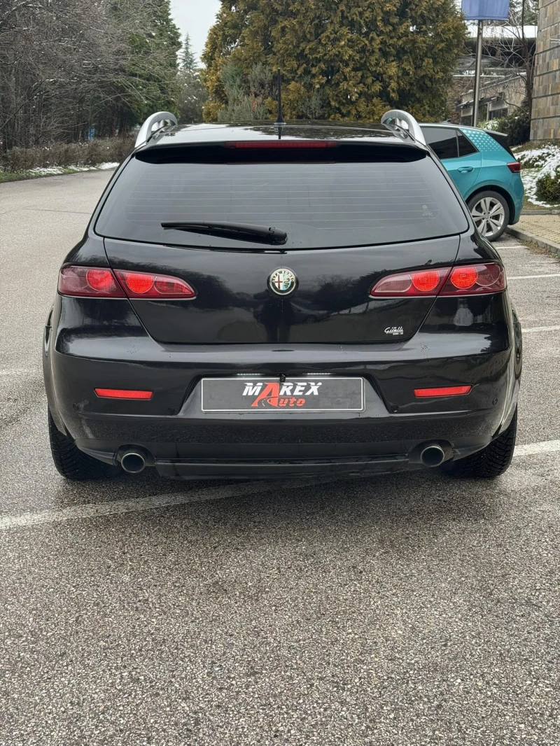 Alfa Romeo 159 sportwagon TI* 1.9Jtd* FULL* TOP* Обслужена* Бартер* Лизинг, снимка 4 - Автомобили и джипове - 53445978