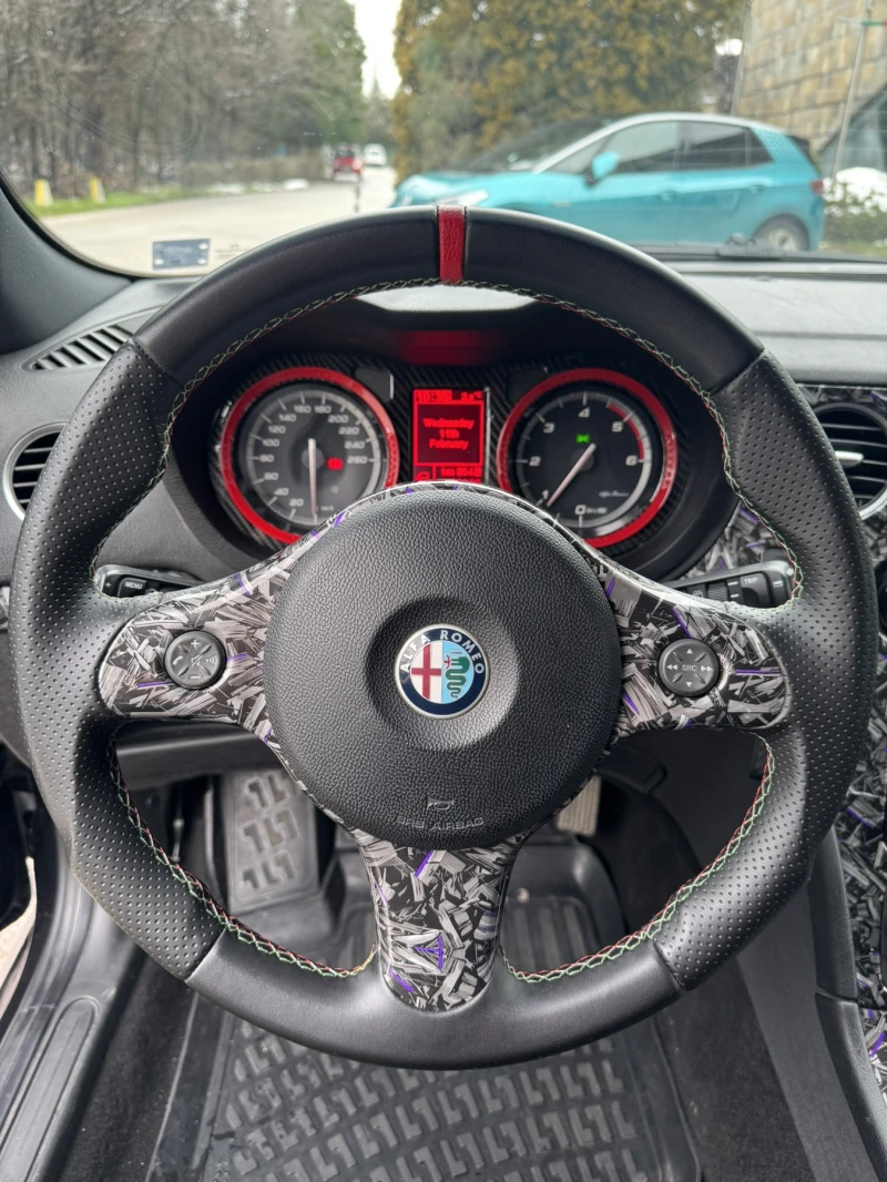 Alfa Romeo 159 sportwagon TI* 1.9Jtd* FULL* TOP* Обслужена* Бартер* Лизинг, снимка 11 - Автомобили и джипове - 53445978