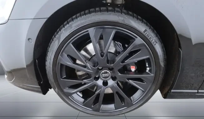 Audi S8 Quattro = Black Optic Plus = Гаранция, снимка 5 - Автомобили и джипове - 53971255