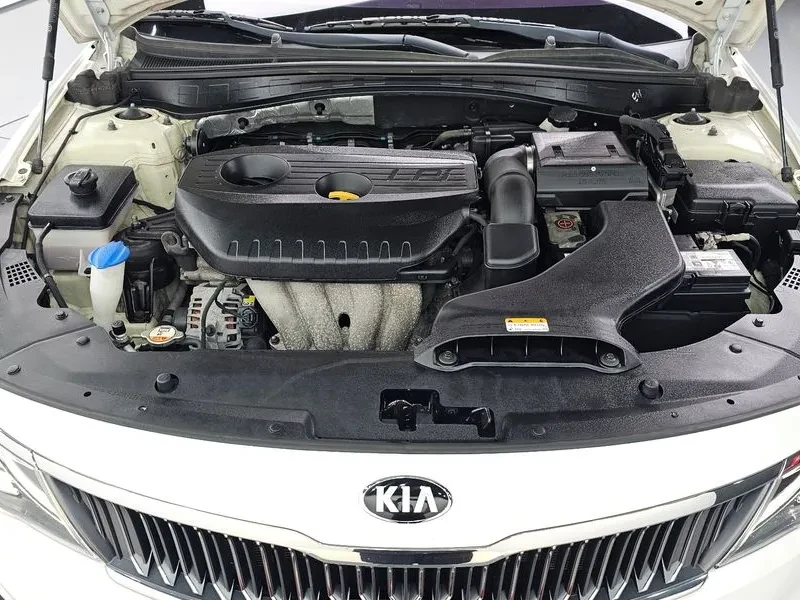 Kia K5 2.0 LPG, снимка 6 - Автомобили и джипове - 56304835
