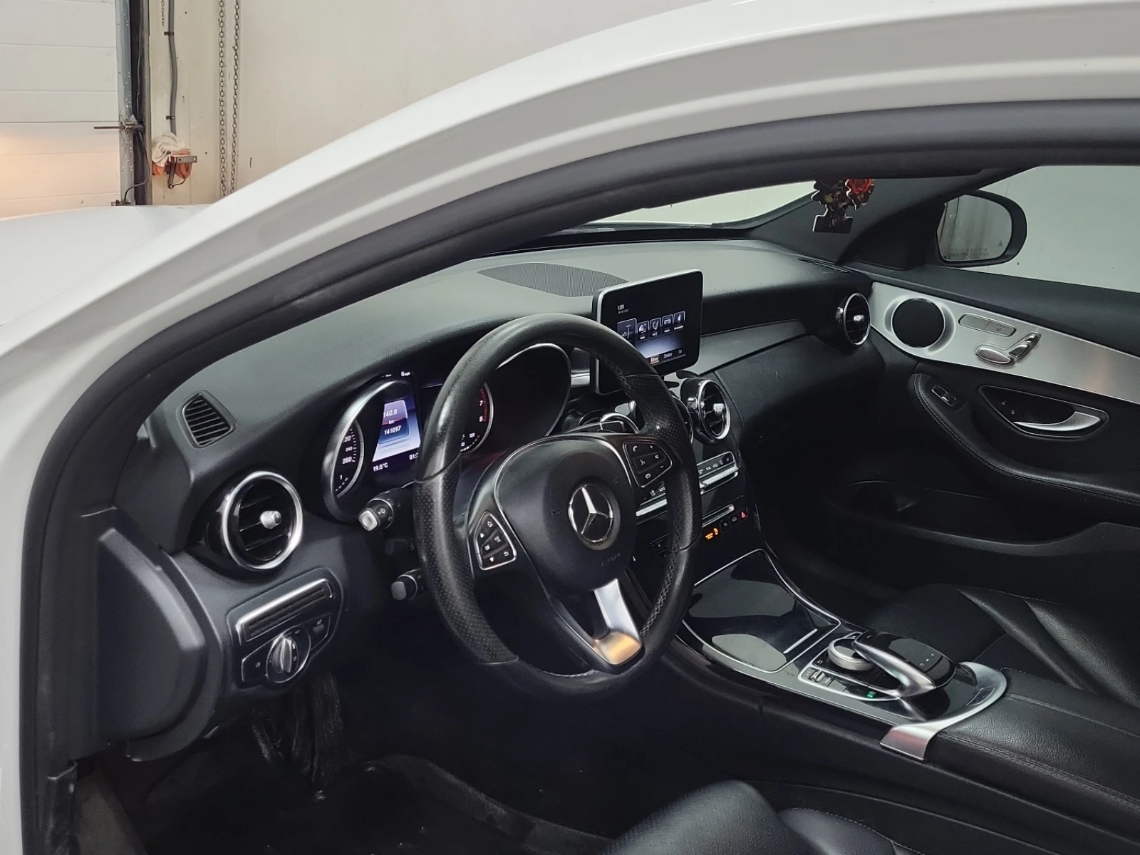 Mercedes-Benz C 300 CARFAX* ОПЦИЯ ЗА ФИНАНСИРАНЕ*  - изображение 8