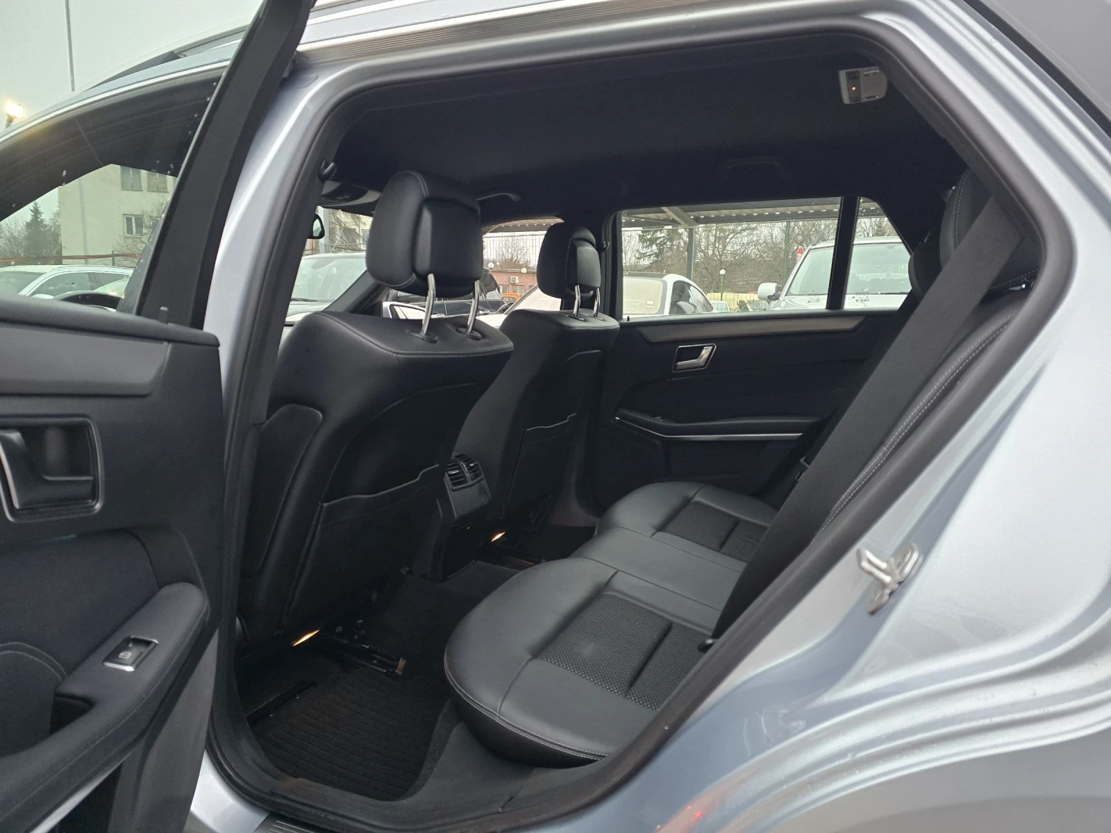 Mercedes-Benz E 300 2.2d 204�.� ������ ��� ���������  | Mobile.bg � ����������� 11