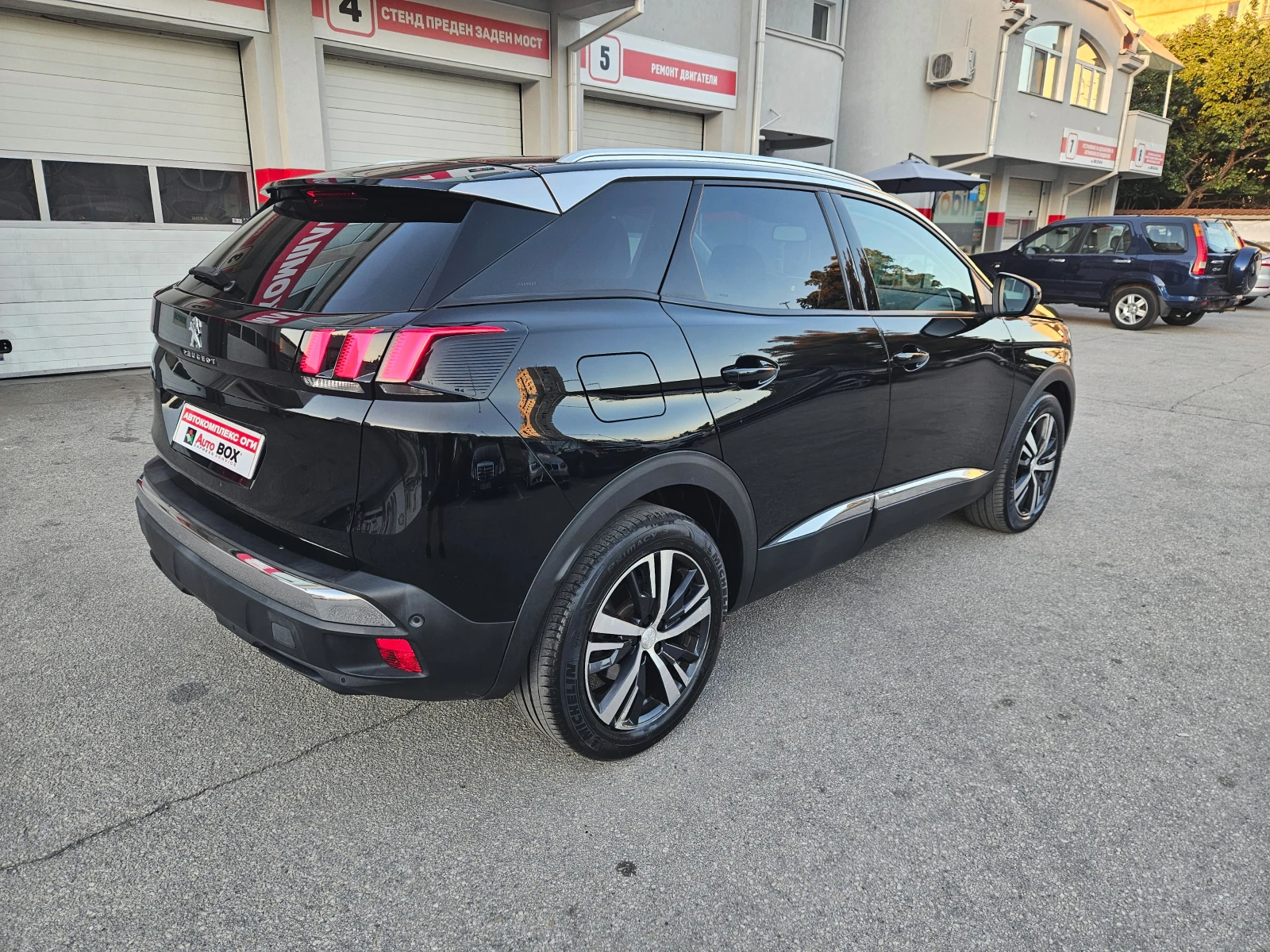 Peugeot 3008 1.5d (130hp) AT/NAVI/DISTRONIC - изображение 5