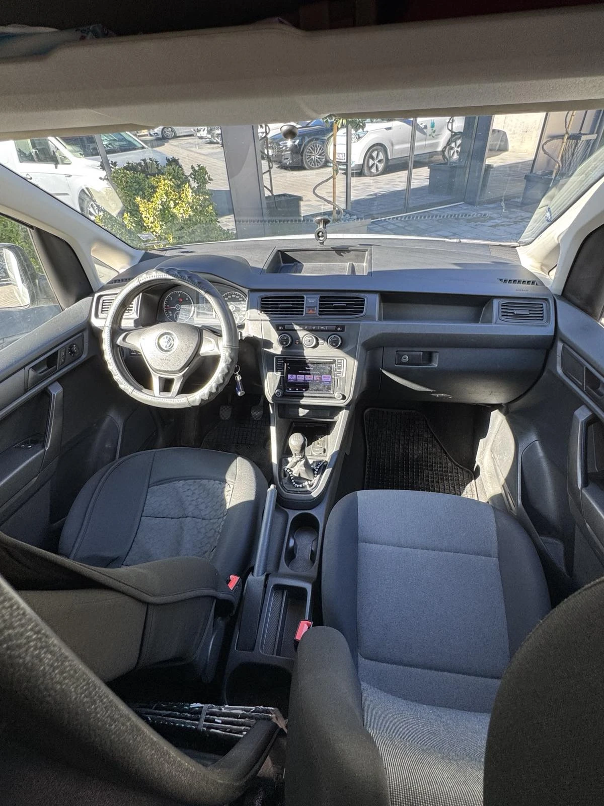 VW Caddy MAXI | Mobile.bg — изображение 12