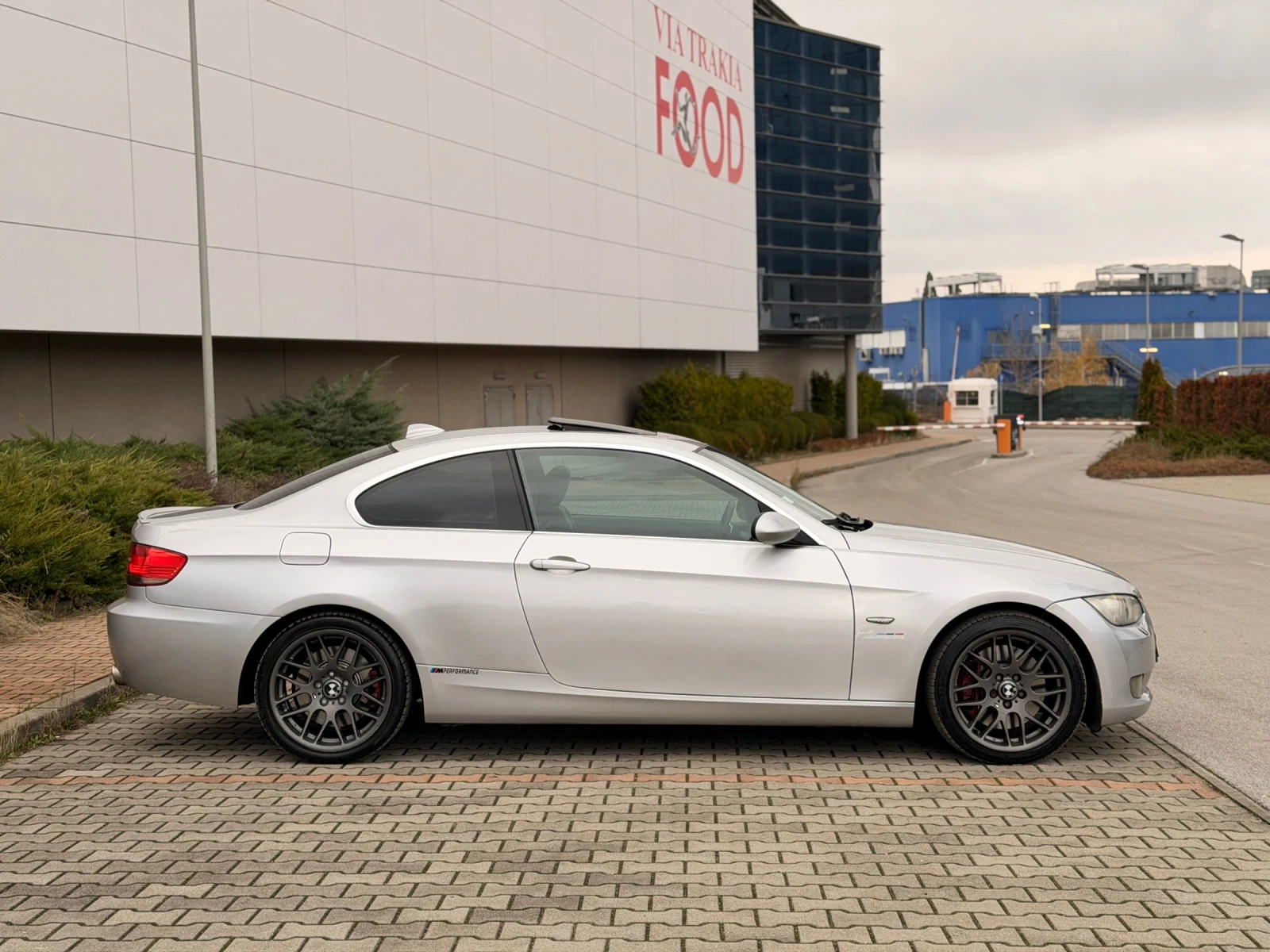 BMW 330 D-  TOP | Mobile.bg   5