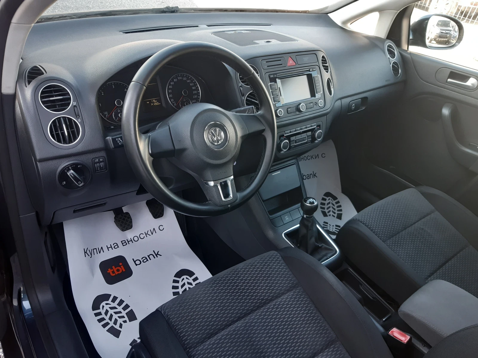 VW Golf Plus КАТО НОВ, снимка 11 - Автомобили и джипове - 53412828