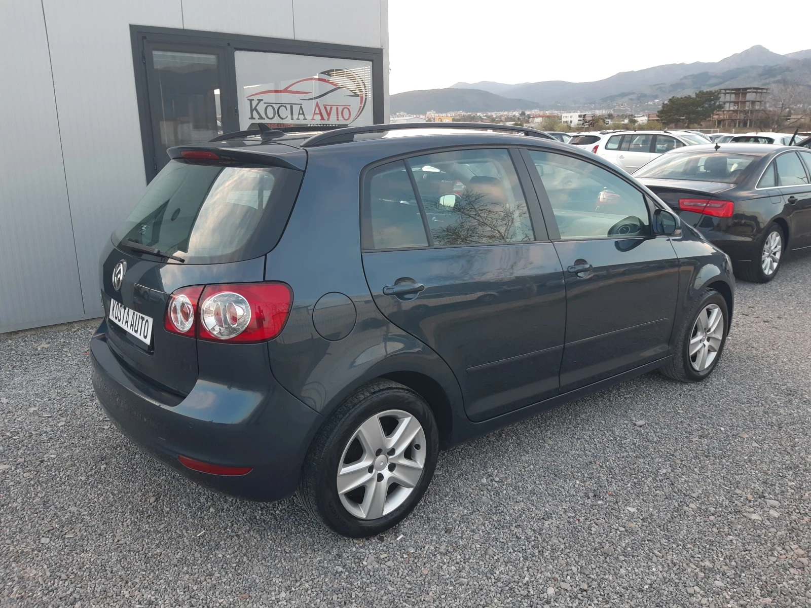 VW Golf Plus КАТО НОВ, снимка 3 - Автомобили и джипове - 53412828