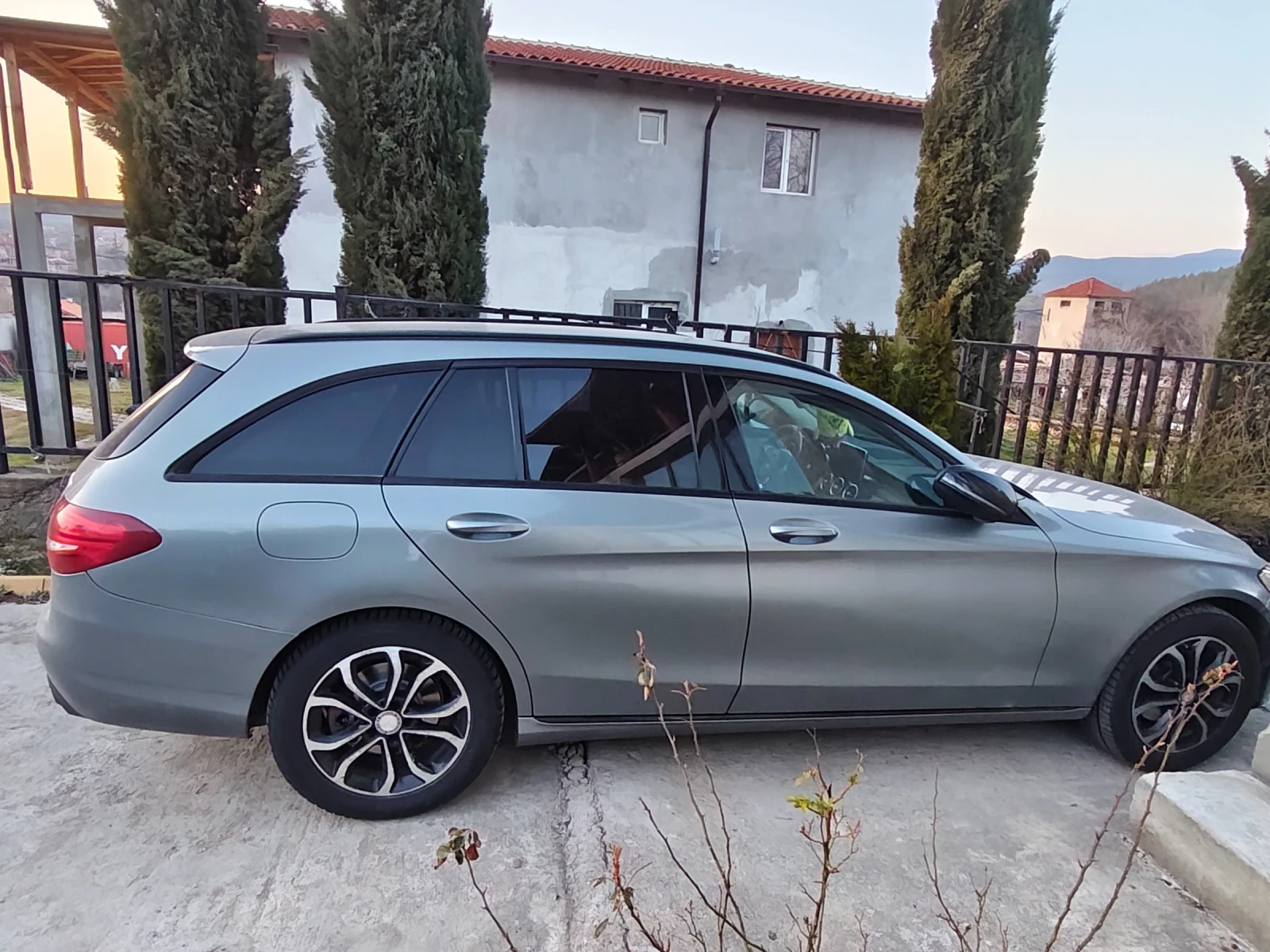 Mercedes-Benz 220 4 matik, снимка 2 - Автомобили и джипове - 53817136