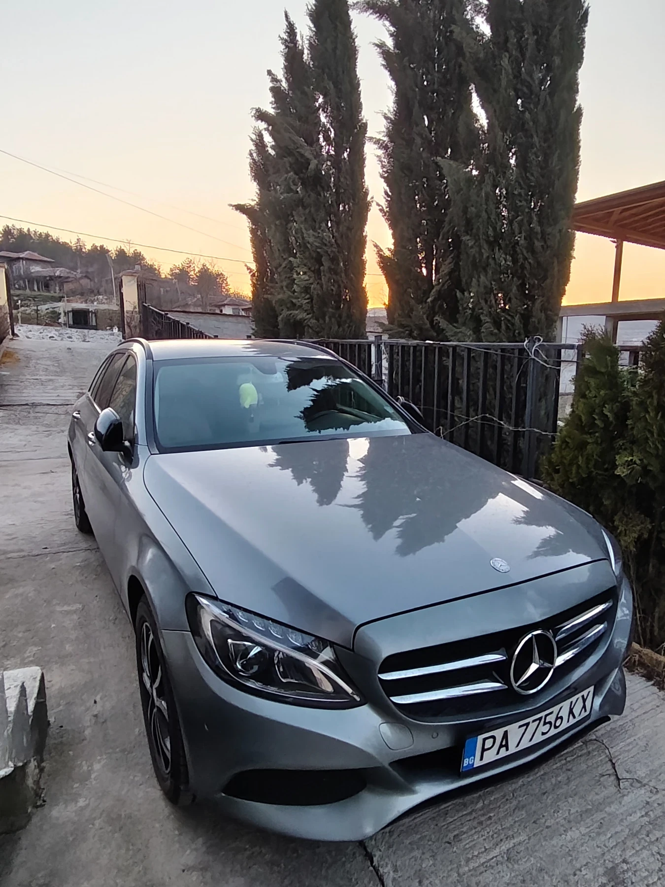 Mercedes-Benz 220 4 matik