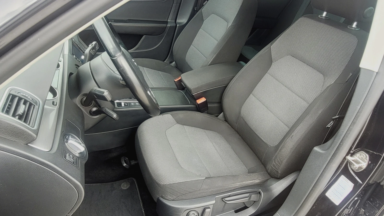 VW Passat 238хкм-Germany-Топ състояние-Пълна история, снимка 7 - Автомобили и джипове - 53947871