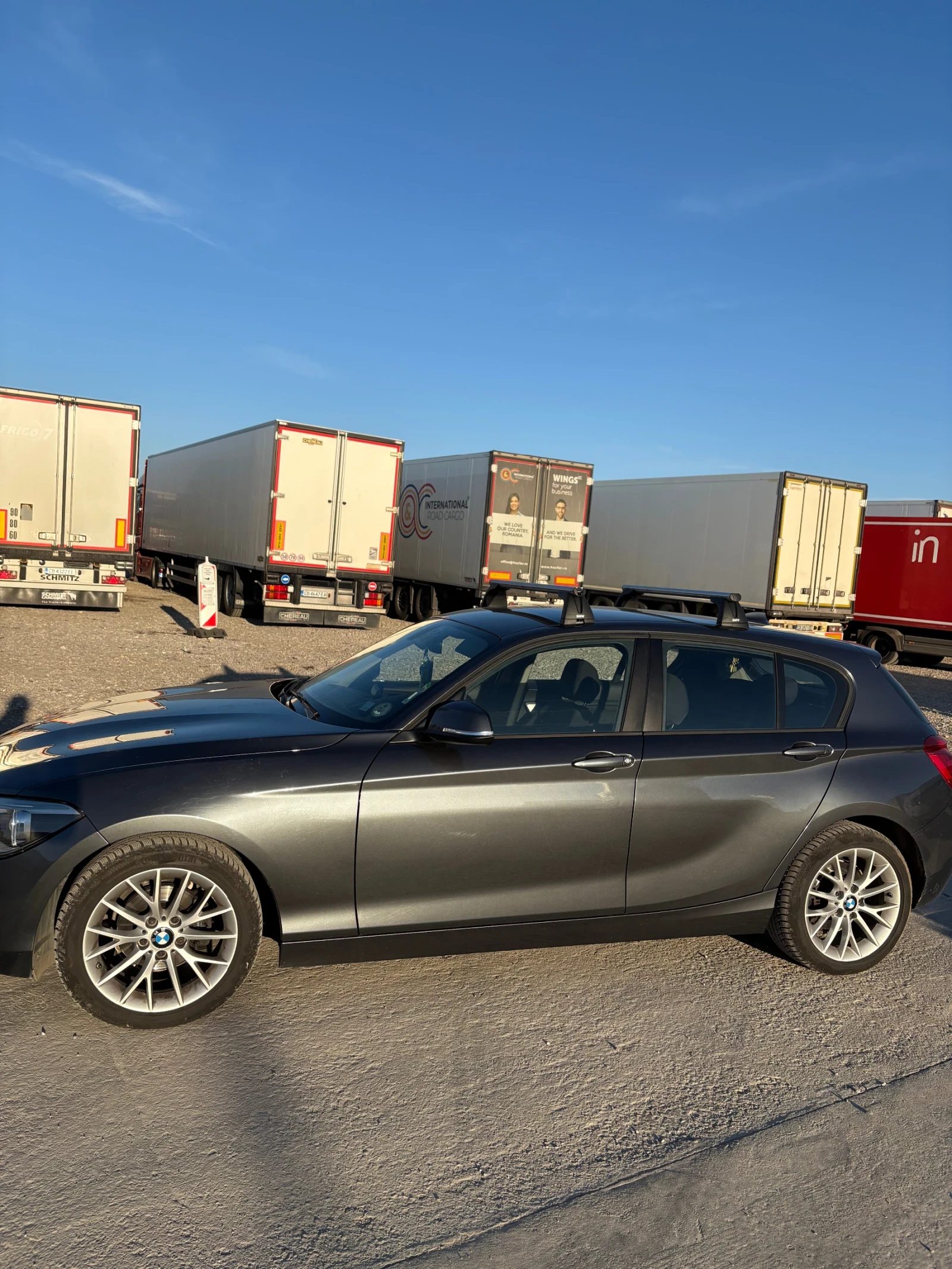 BMW 118 Автомат НАПЪЛНО ОБСЛУЖЕН   СМЕНЕНИ ВЕРИГИ + ЛАГЕРИ, снимка 3 - Автомобили и джипове - 54198106