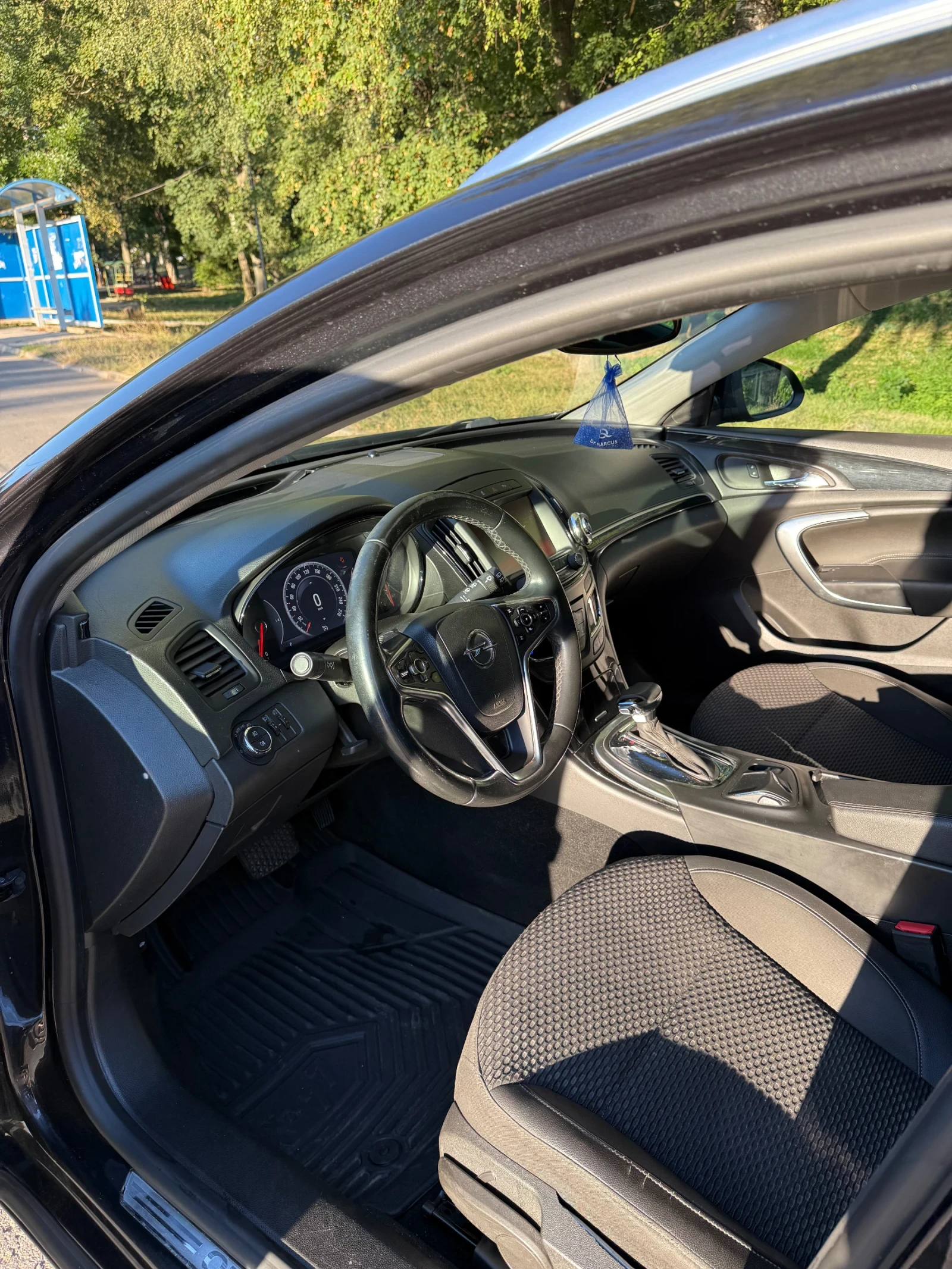 Opel Insignia, снимка 10 - Автомобили и джипове - 54607295