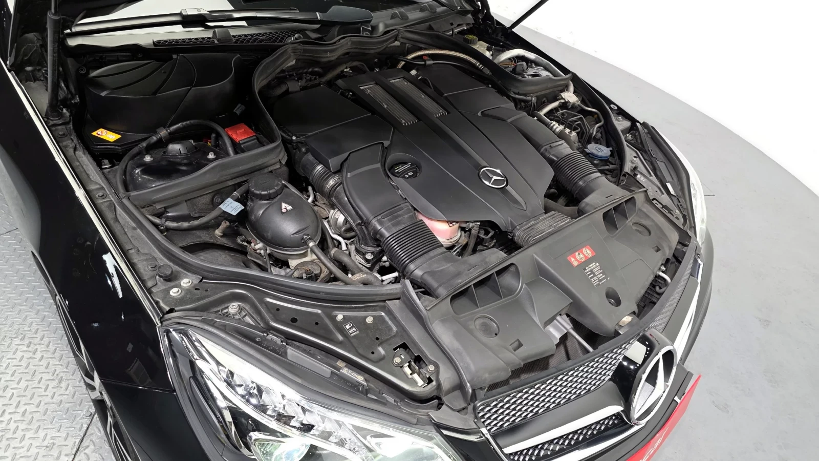 Mercedes-Benz E 400 3.0 V6 Biturbo / CARFAX, снимка 5 - Автомобили и джипове - 54758420