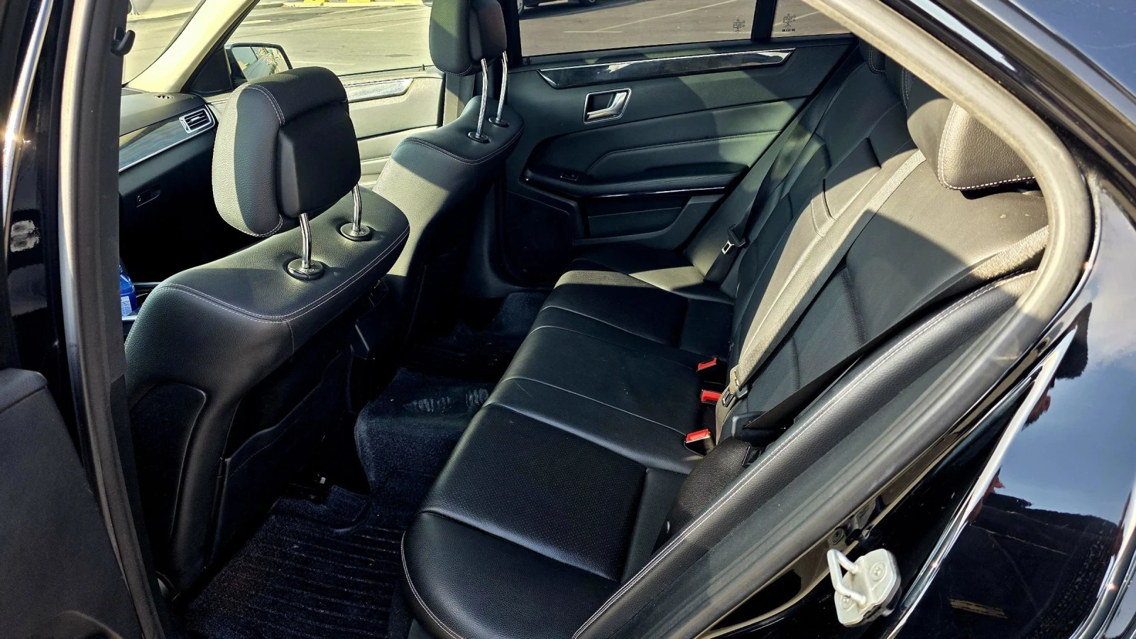 Mercedes-Benz E 200 AMG, снимка 11 - Автомобили и джипове - 54899034