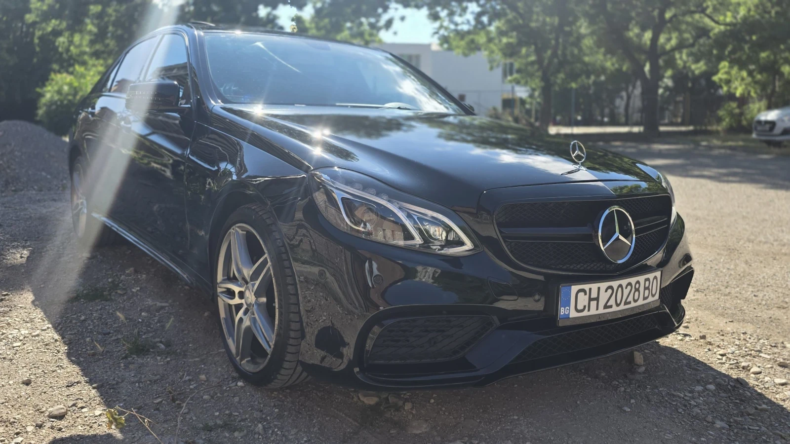 Mercedes-Benz E 200 AMG, снимка 5 - Автомобили и джипове - 54899034