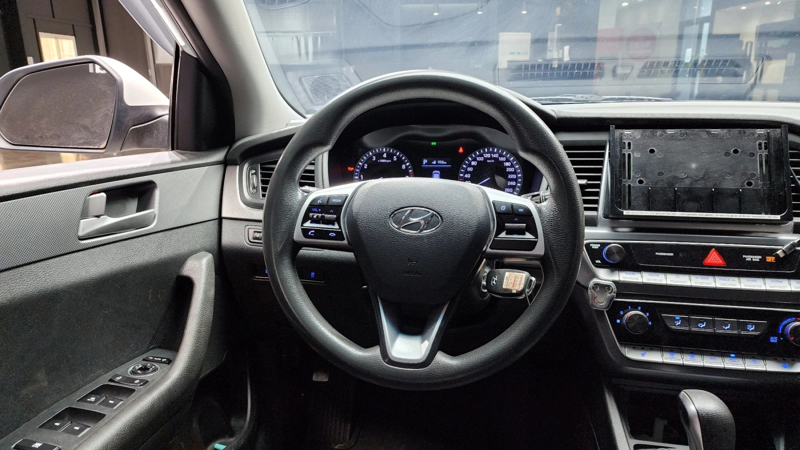 Hyundai Sonata * 2.0* , снимка 14 - Автомобили и джипове - 54919232